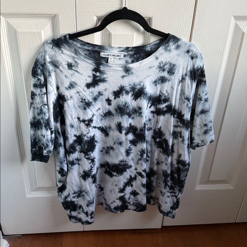 Elizabeth and James Monochrome Tie-Dye Tee